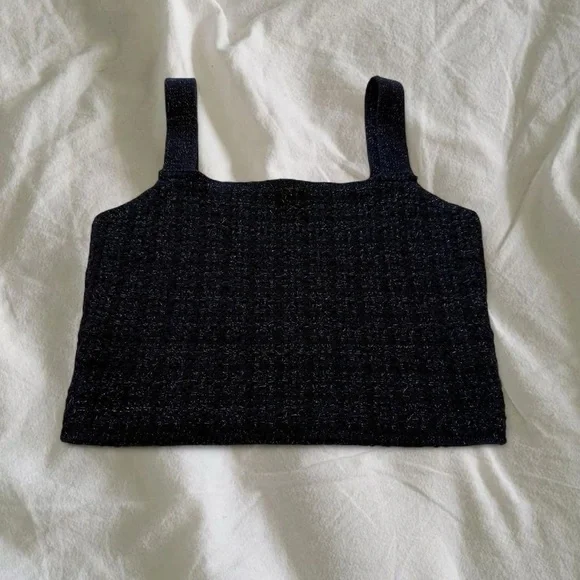 Elegant Black Women's Top - Picture 2 of 3